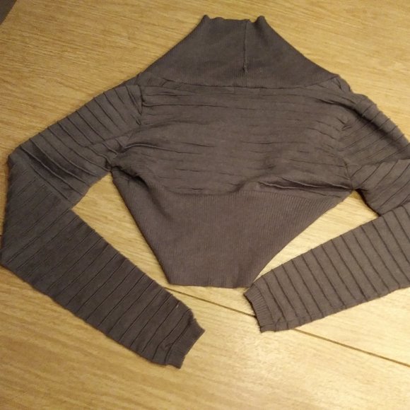 Wet Seal Mid-drift Sweater - Picture 2 of 2